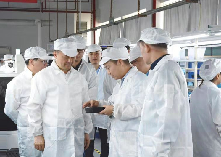 六盘水市委书记陈敏率队到J9九游集团调查